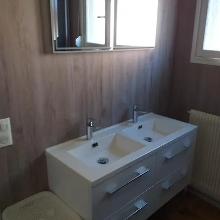 Du Plouy Сasa de vacaciones *